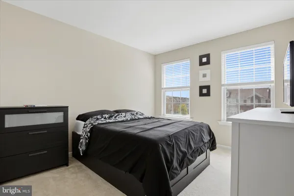 $425,000 | 15 Wildflower Court, Telford, PA 18969