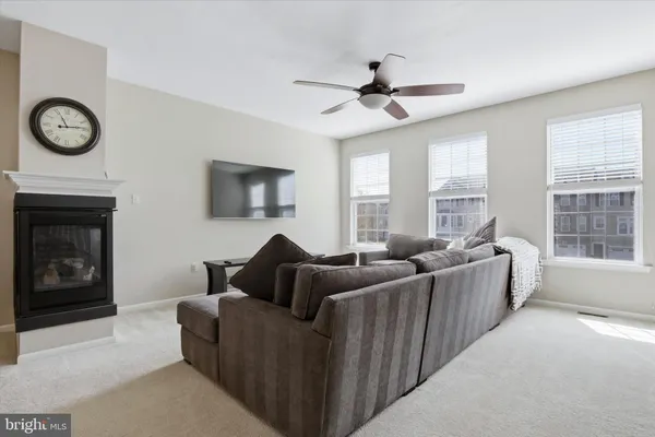 $425,000 | 15 Wildflower Court, Telford, PA 18969