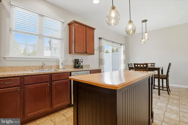 $425,000 | 15 Wildflower Court, Telford, PA 18969