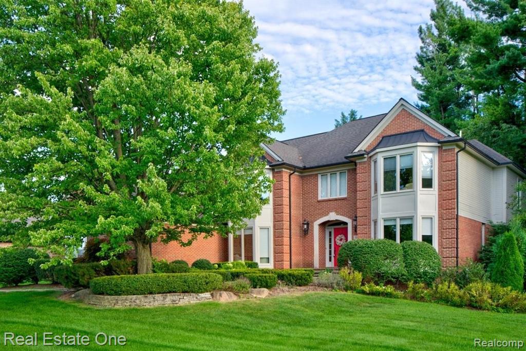 1138 Ridgeway Drive Rochester, MI 48307 - Photo 1 of 65