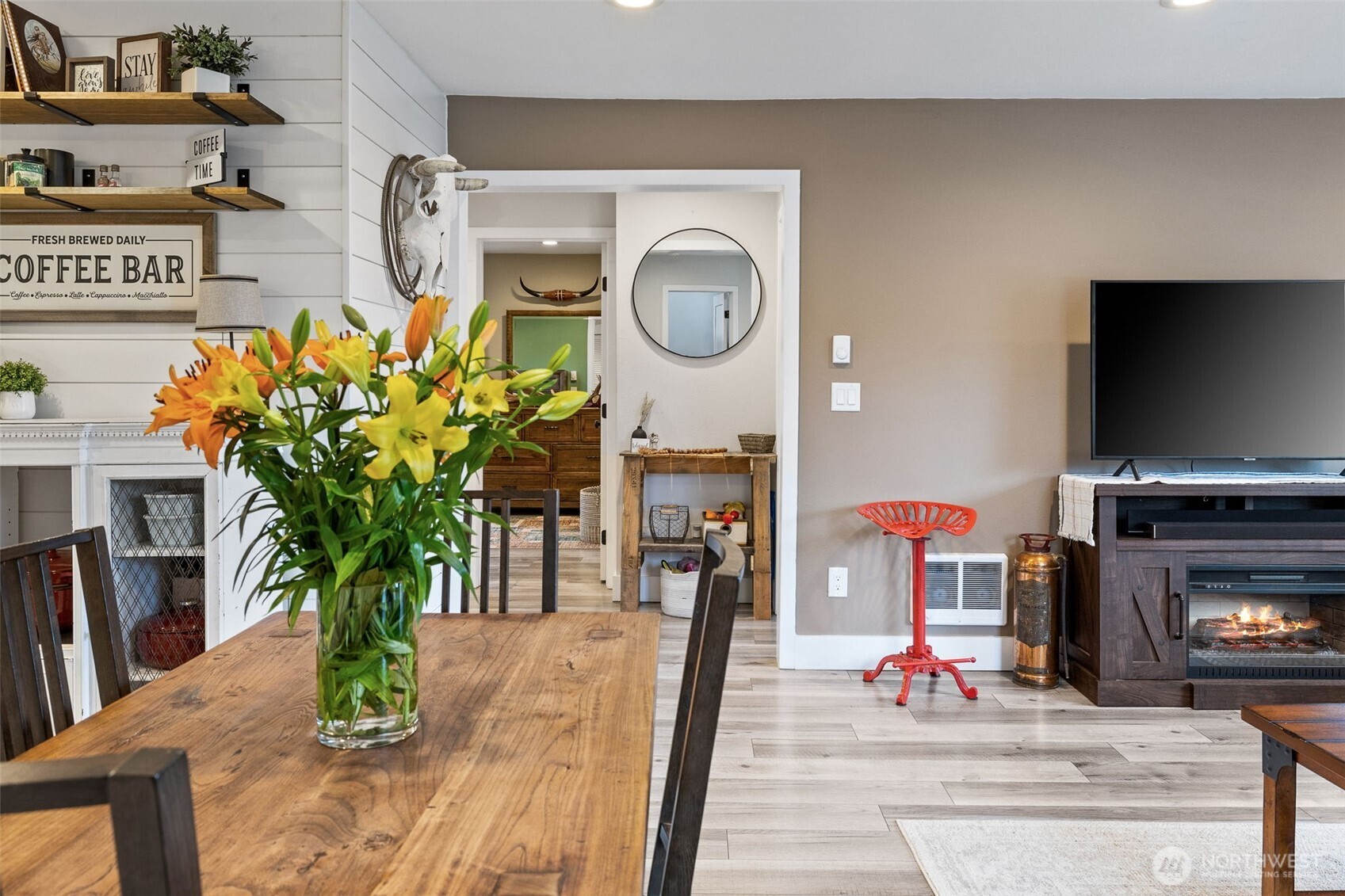 6303 Elliott Way Everett, WA 98203 - Photo 11 of 32