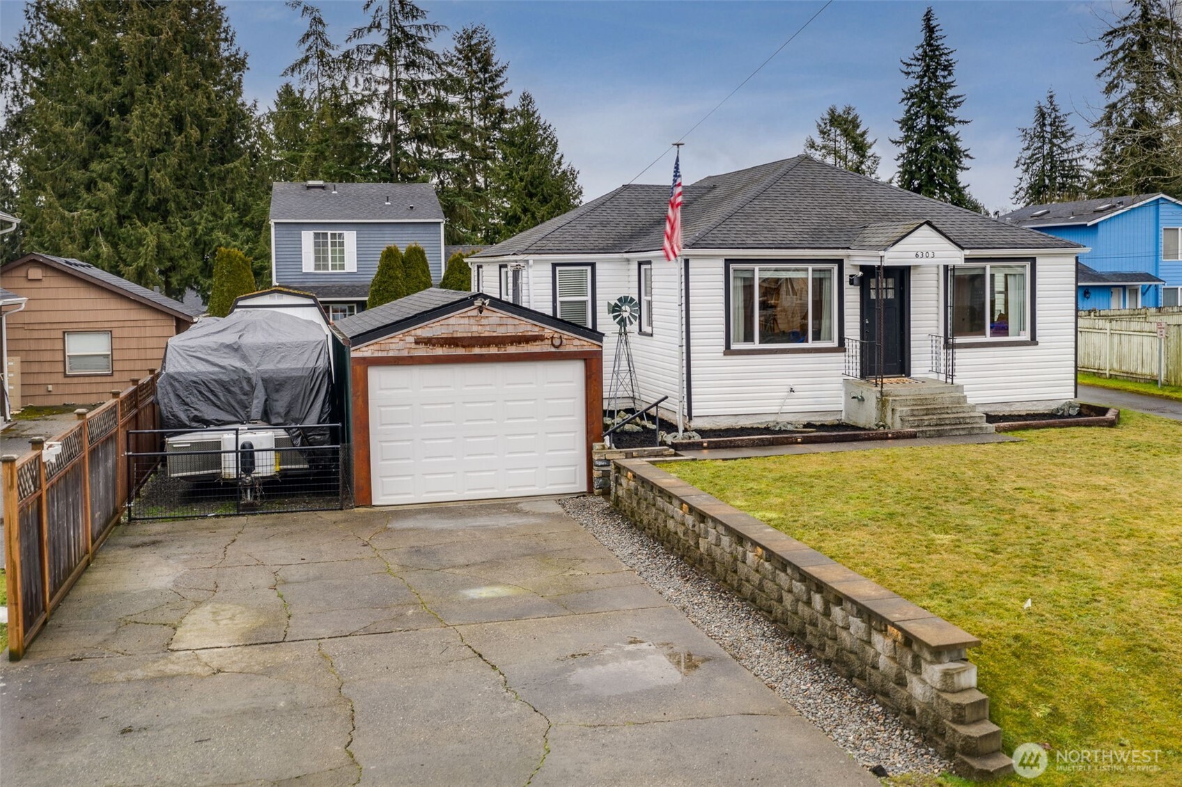 6303 Elliott Way Everett, WA 98203 - Photo 30 of 32