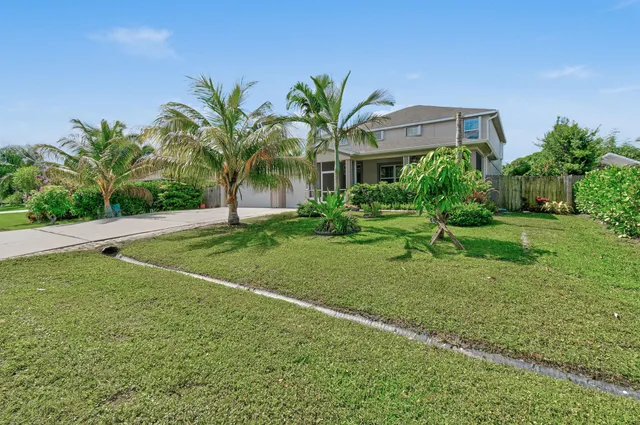 $660,000 | 1842 Southwest Lofgren Avenue, Port St. Lucie, FL 34953