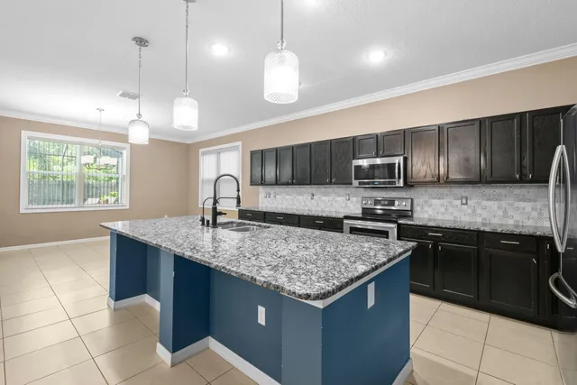 $660,000 | 1842 Southwest Lofgren Avenue, Port St. Lucie, FL 34953