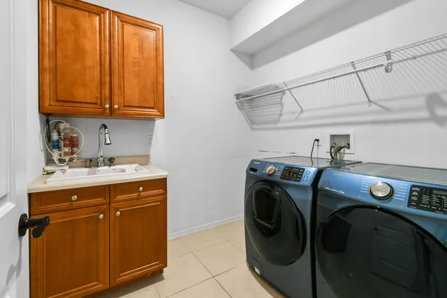 $660,000 | 1842 Southwest Lofgren Avenue, Port St. Lucie, FL 34953