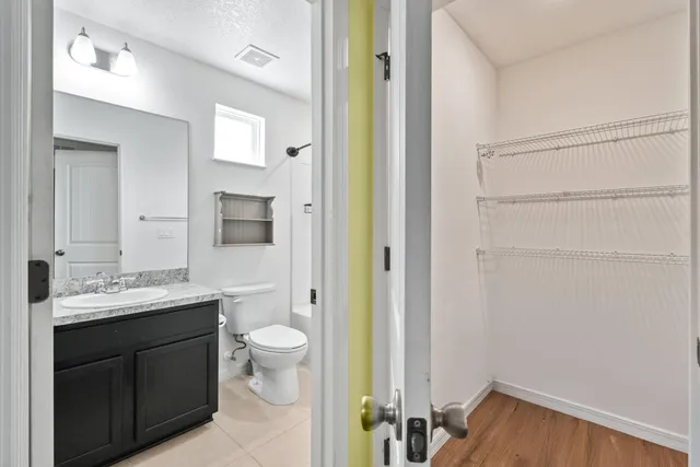 $660,000 | 1842 Southwest Lofgren Avenue, Port St. Lucie, FL 34953