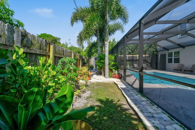 $660,000 | 1842 Southwest Lofgren Avenue, Port St. Lucie, FL 34953