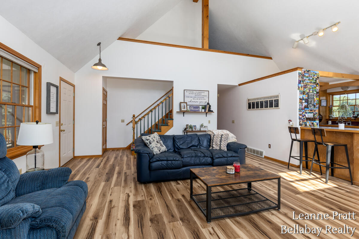 875 East Sager Road Hastings, MI 49058 - Photo 17 of 37 875-E-Sager_008
