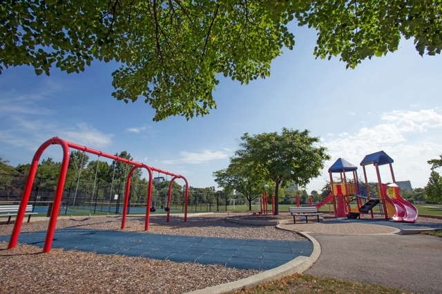 1630 Buttonwood Circle, Unit 3215 Schaumburg, IL 60173 - Photo 26 of 29 a view of outdoor space with garden
