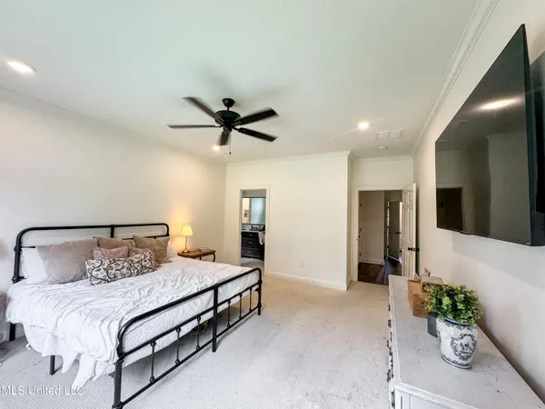 $560,000 | 13033 Pebble Vw Drive, Byhalia, MS 38611