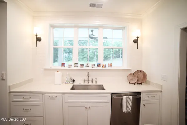 $560,000 | 13033 Pebble Vw Drive, Byhalia, MS 38611