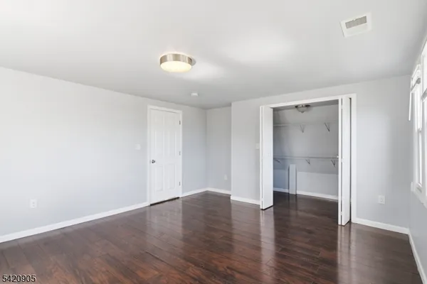 $2,200 | 59 Farley Avenue, Unit 3, Newark, NJ 07108