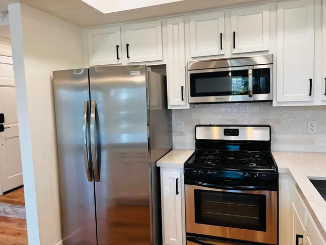 $4,495 | 4587 Cove Drive, Carlsbad, CA 92008