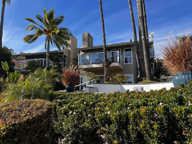 $4,495 | 4587 Cove Drive, Carlsbad, CA 92008
