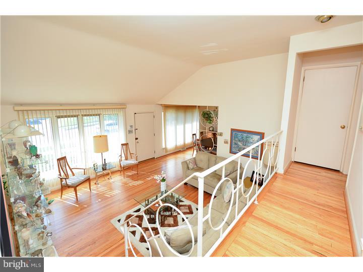2207 Cambridge Road Broomall, PA 19008 - Photo 13 of 25 Gallery Image 13