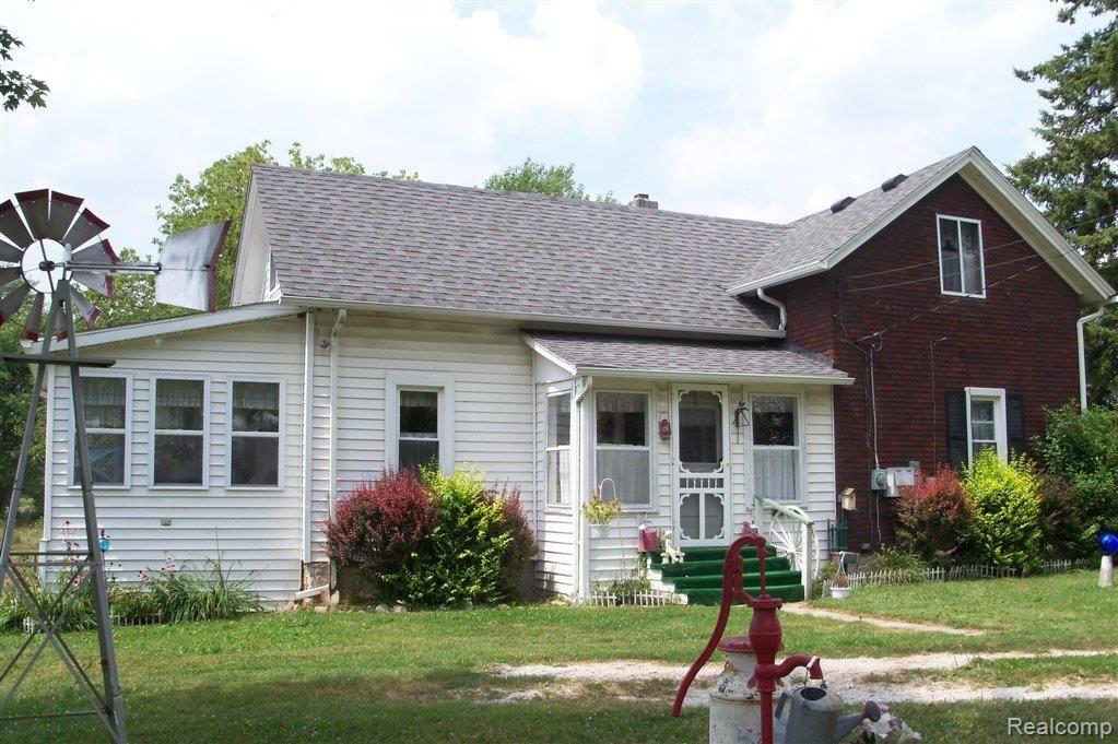 9033 Division Road Casco, MI 48064 - Photo 1 of 6 Division9033.JPG