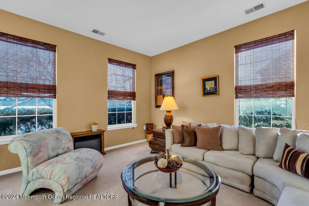 21 Vanderveer Road Freehold, NJ 07728 - Photo 11 of 63 019_ey208227