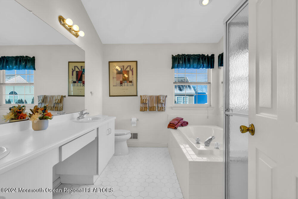 21 Vanderveer Road Freehold, NJ 07728 - Photo 42 of 63 055_ey208420