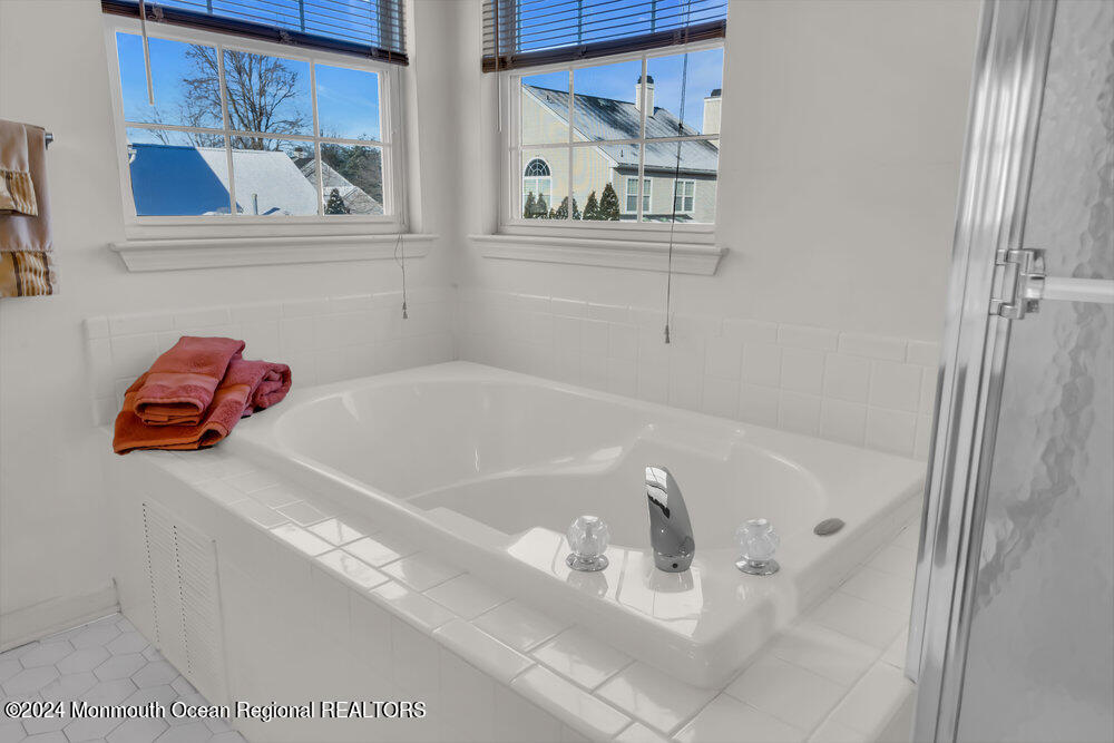 21 Vanderveer Road Freehold, NJ 07728 - Photo 44 of 63 057_ey208430