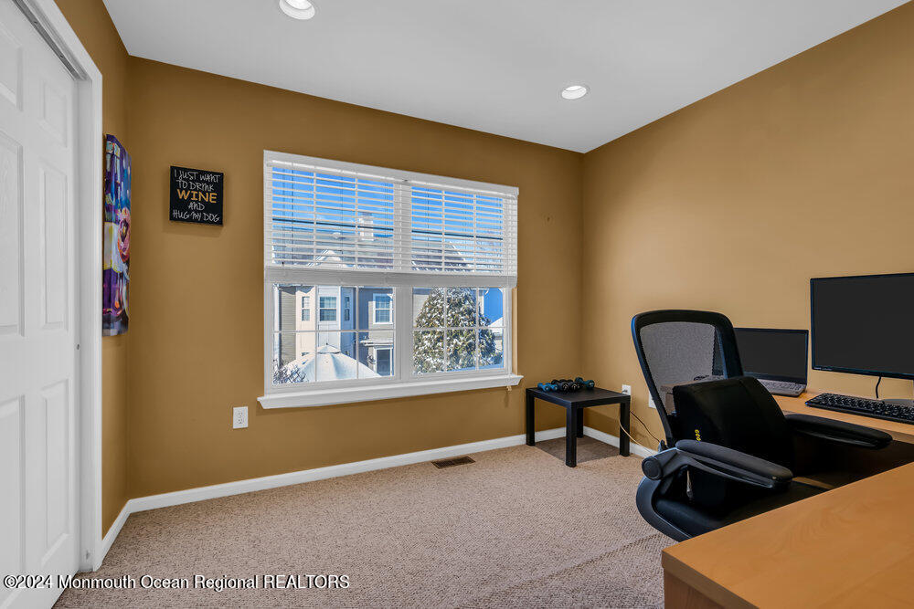 21 Vanderveer Road Freehold, NJ 07728 - Photo 50 of 63 061_ey208450