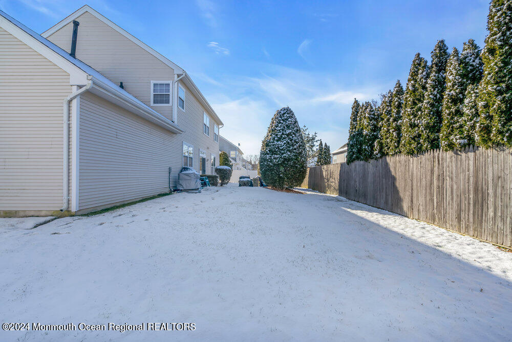 21 Vanderveer Road Freehold, NJ 07728 - Photo 55 of 63 063_ey208472