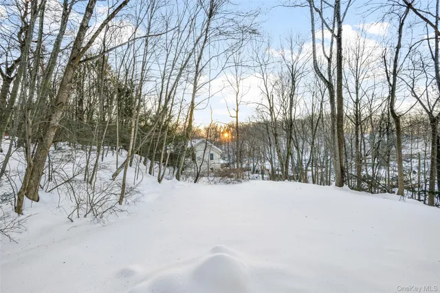 $625,000 | 102 Ridge Road, Cortlandt Manor, NY 10567