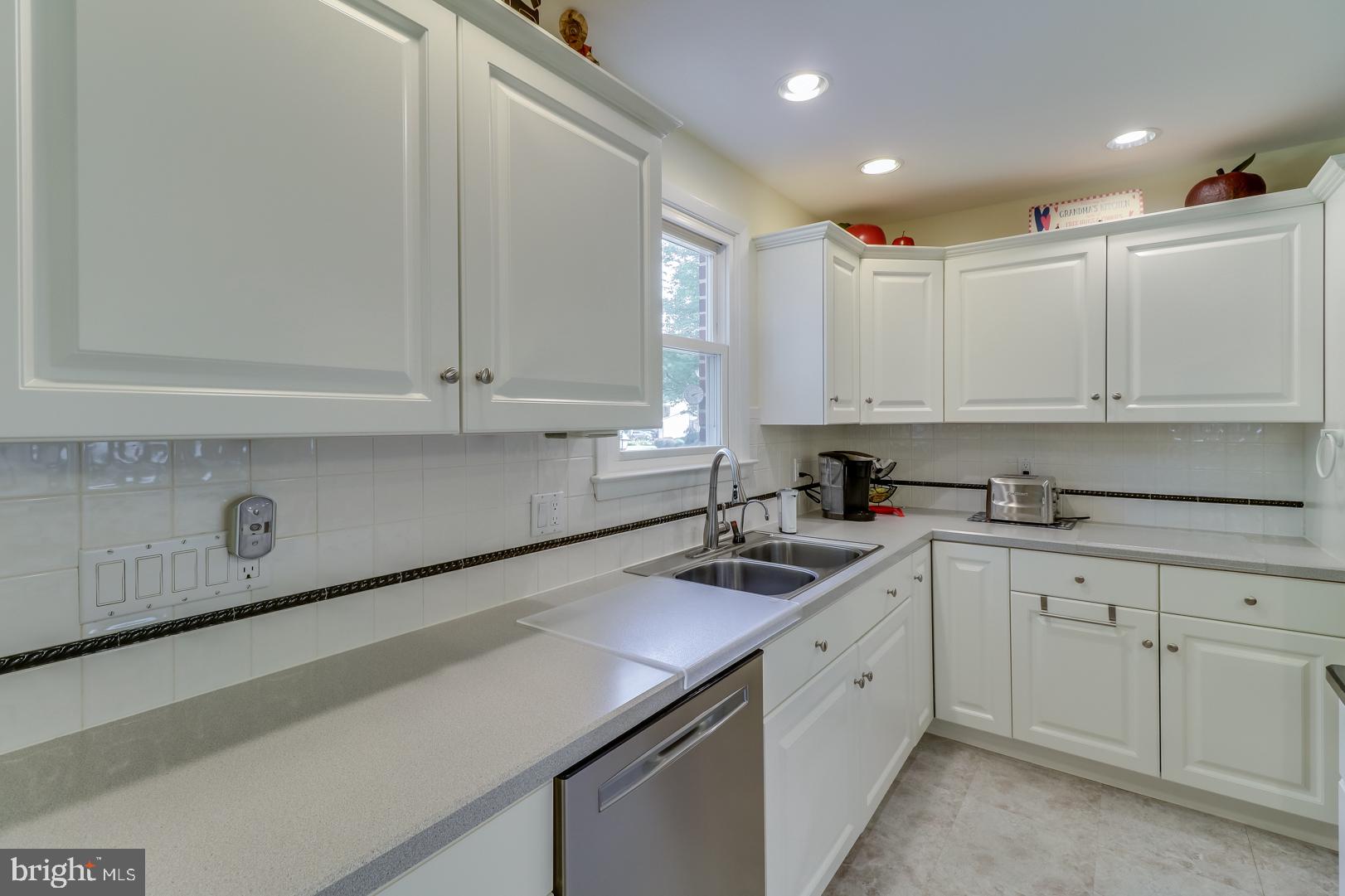 14 Austin Road Wilmington, DE 19810 - Photo 12 of 41
