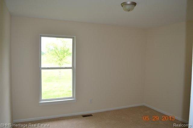 3163 South Bull Run Road Howell, MI 48843 - Photo 17 of 25 Bedroom 2