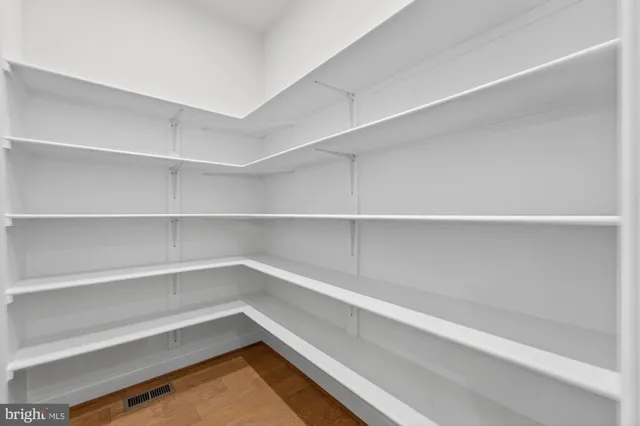 $2,299,900 | 906 Frederick Street Southwest, Vienna, VA 22180