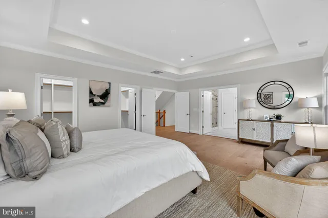 $2,299,900 | 906 Frederick Street Southwest, Vienna, VA 22180