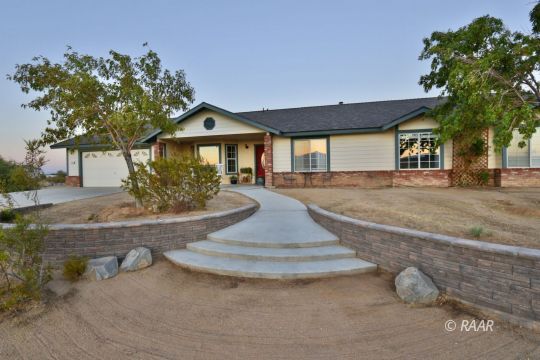 1414 Maturango Street Ridgecrest, CA 93555 - Photo 1 of 27 Gallery Image 1