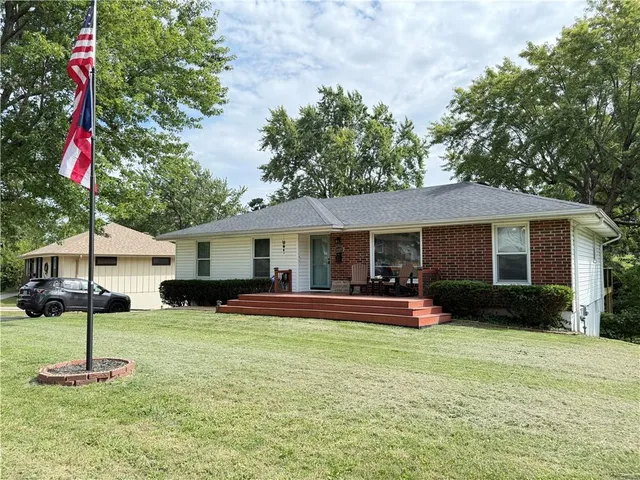 $270,000 | 6609 East 129th Street, Grandview, MO 64030