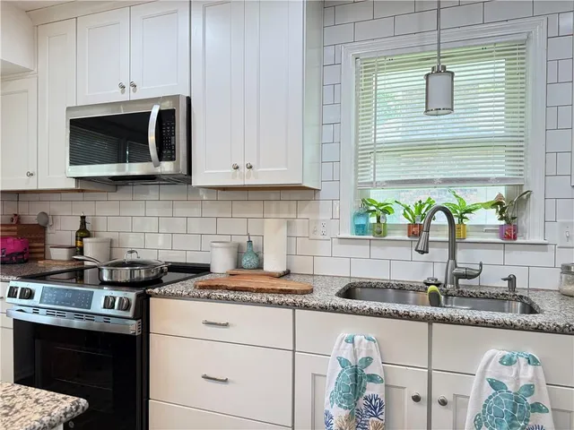 $270,000 | 6609 East 129th Street, Grandview, MO 64030