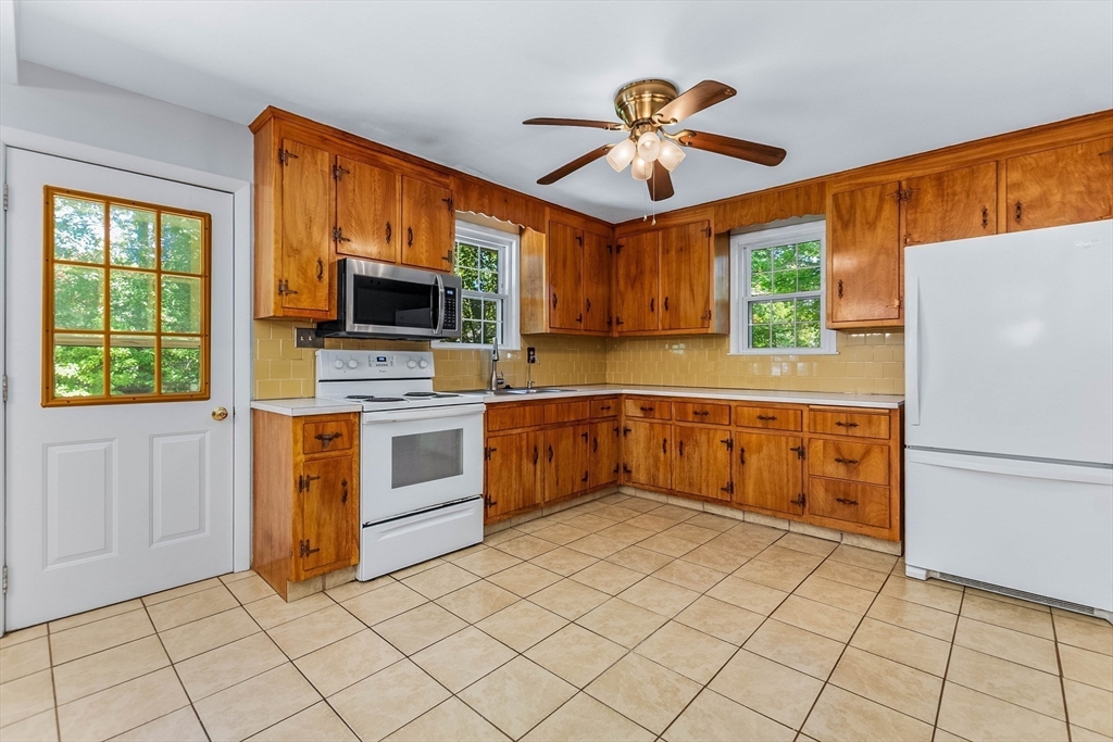 77 Leonard Street Dedham, MA 02026 - Photo 22 of 40