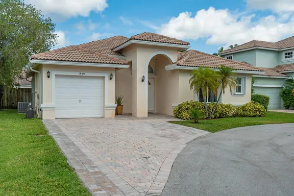 $3,000 | 1840 Capeside Circle, Wellington, FL 33414
