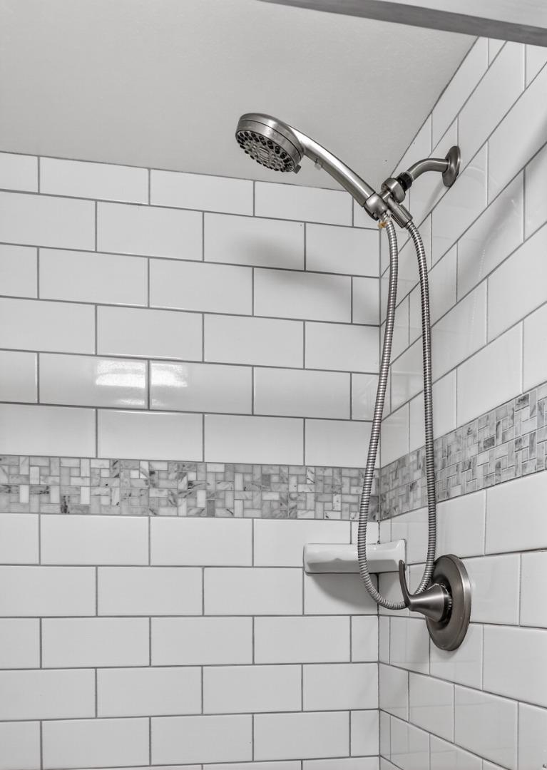 425 Kenbrook Circle San Jose, CA 95111 - Photo 30 of 46 a bathroom with a shower