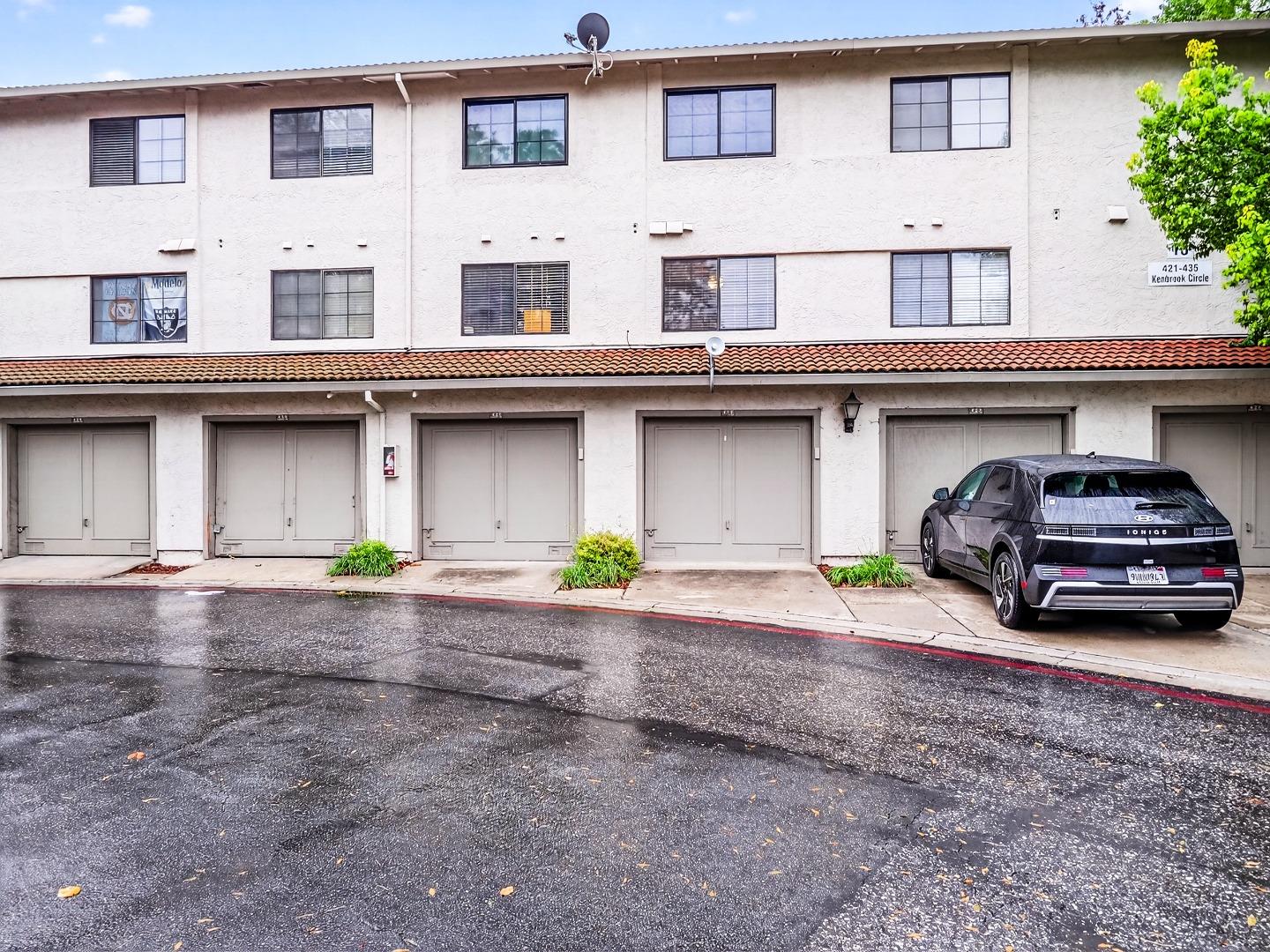 425 Kenbrook Circle San Jose, CA 95111 - Photo 41 of 46 a car parked in front of a building