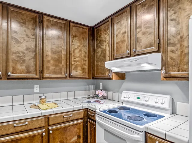 $575,000 | 425 Kenbrook Circle, San Jose, CA 95111