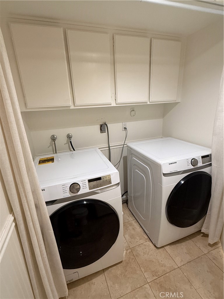 5 Fasano Irvine, CA 92620 - Photo 7 of 10 a utility room with dryer and washer