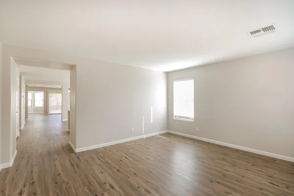 $2,230 | 3310 West Leodra Lane, Phoenix, AZ 85041