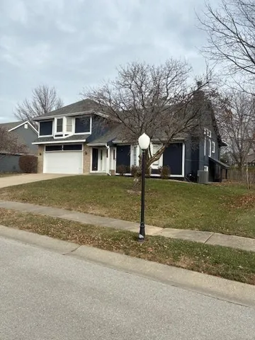 $415,000 | 6015 Northeast Gladstone Lane, Kansas City, MO 64119