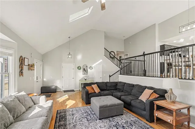 $415,000 | 6015 Northeast Gladstone Lane, Kansas City, MO 64119