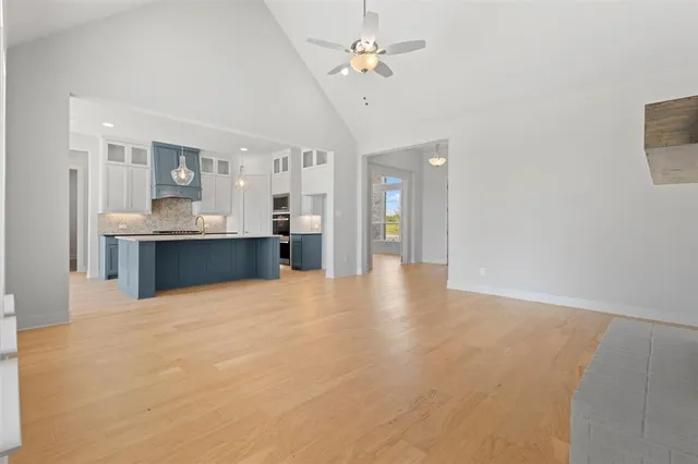 $699,900 | 153 Lila Lake Drive, Waxahachie, TX 75165