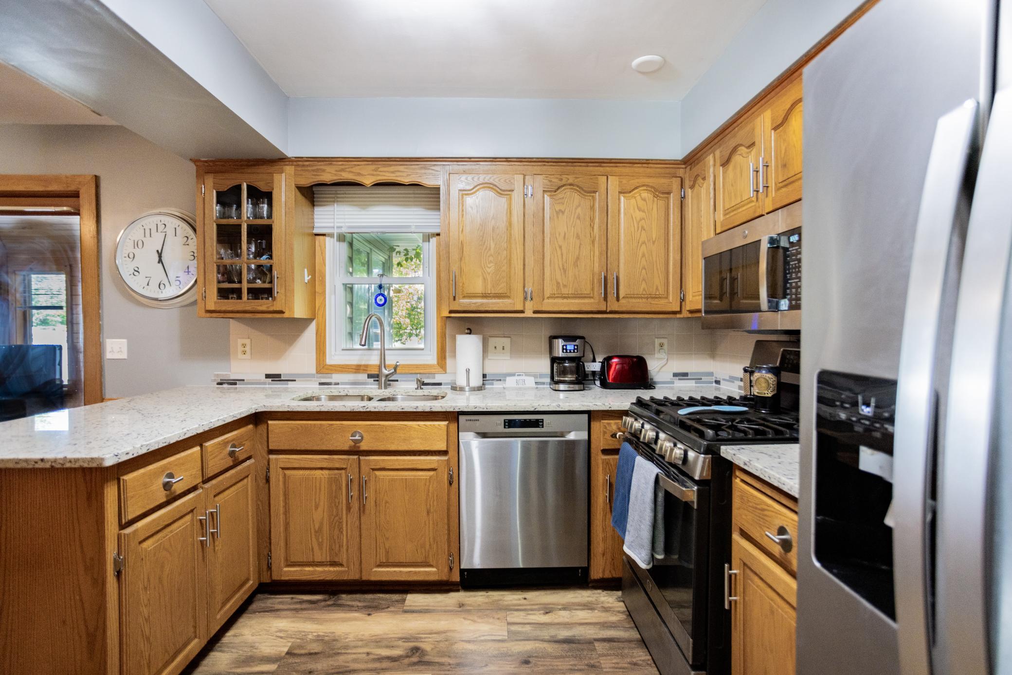 2230 Decatur Avenue North Golden Valley, MN 55427 - Photo 10 of 29 Gallery Image 10