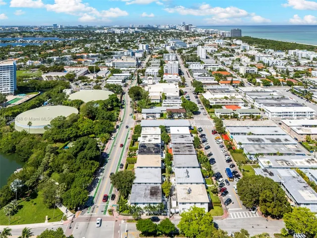 a picture of city view