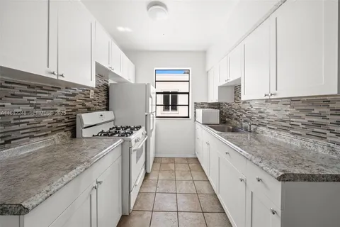 $1,535,000 | 7320 Carlyle Avenue, Miami Beach, FL 33141