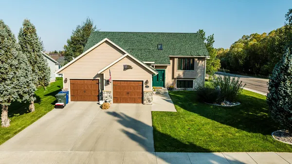 $629,000 | 1998 Stadium Drive, Sheridan, WY 82801