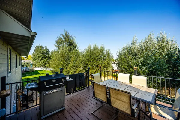 $629,000 | 1998 Stadium Drive, Sheridan, WY 82801