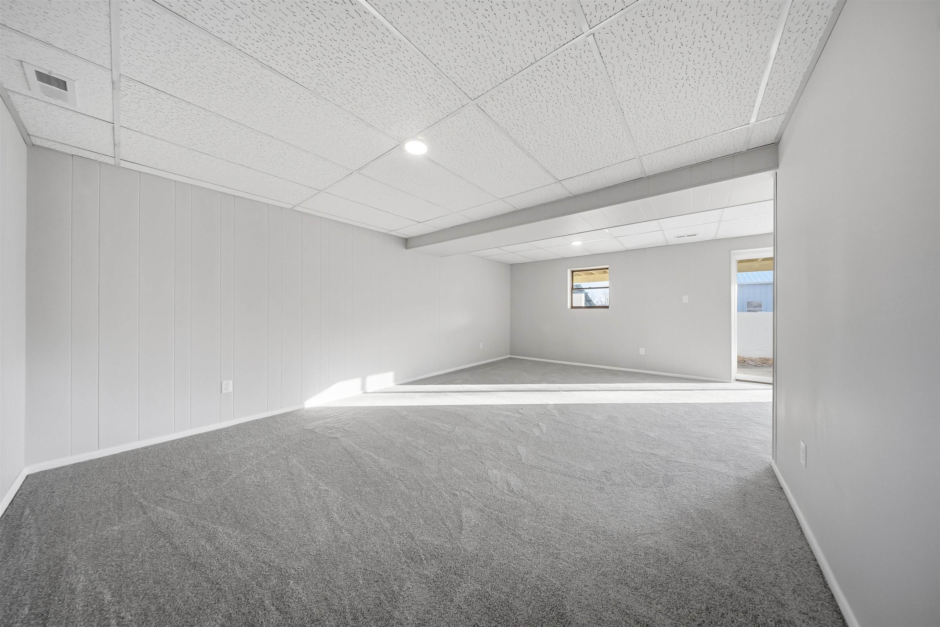 2065 West Fairview Road Freeport, IL 61032 - Photo 15 of 47 Gallery Image 15
