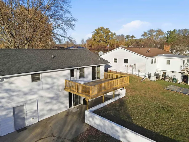 a picture of a bench in front of door